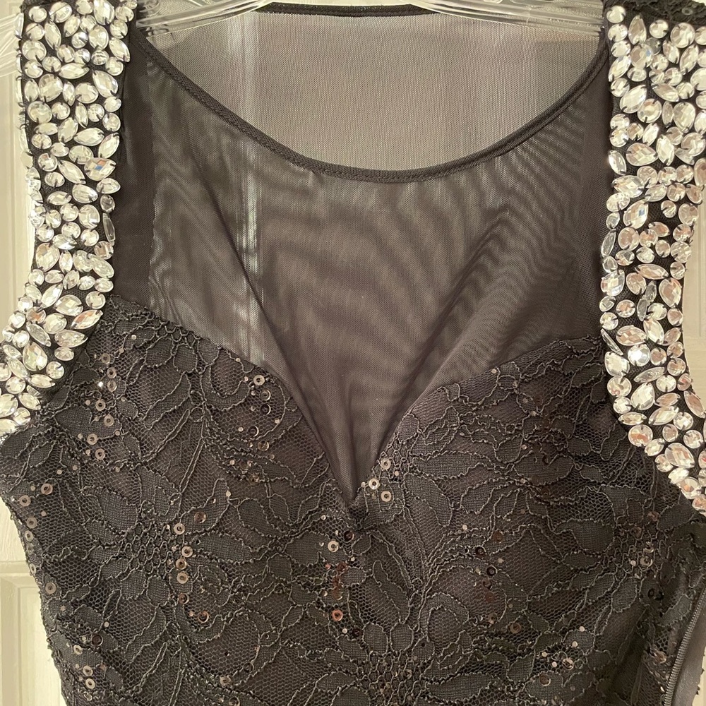 B. Darlin Black Cocktail Dress with Embezzled Straps - size 5/6